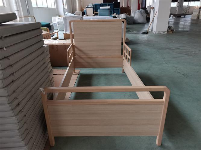 工厂实拍:医疗养老家具工程定制咨询热线:15697879413 陈江西赣州南康